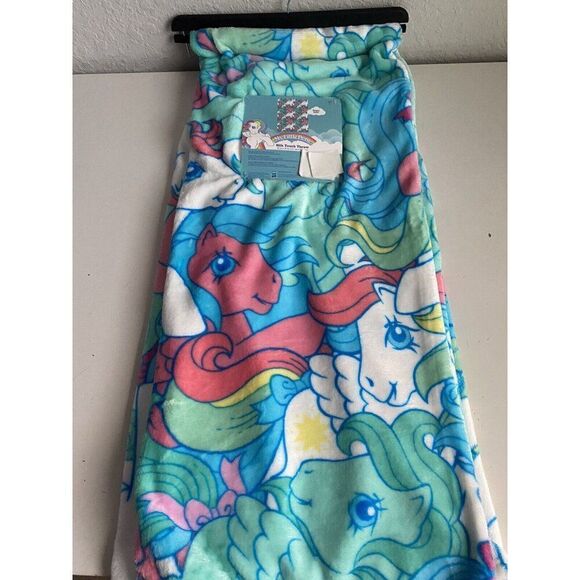 My Little Pony Soft Plush Throw Blanket 50 X 70” Silk Touch Rainbow NEW - Picture 2 of 16